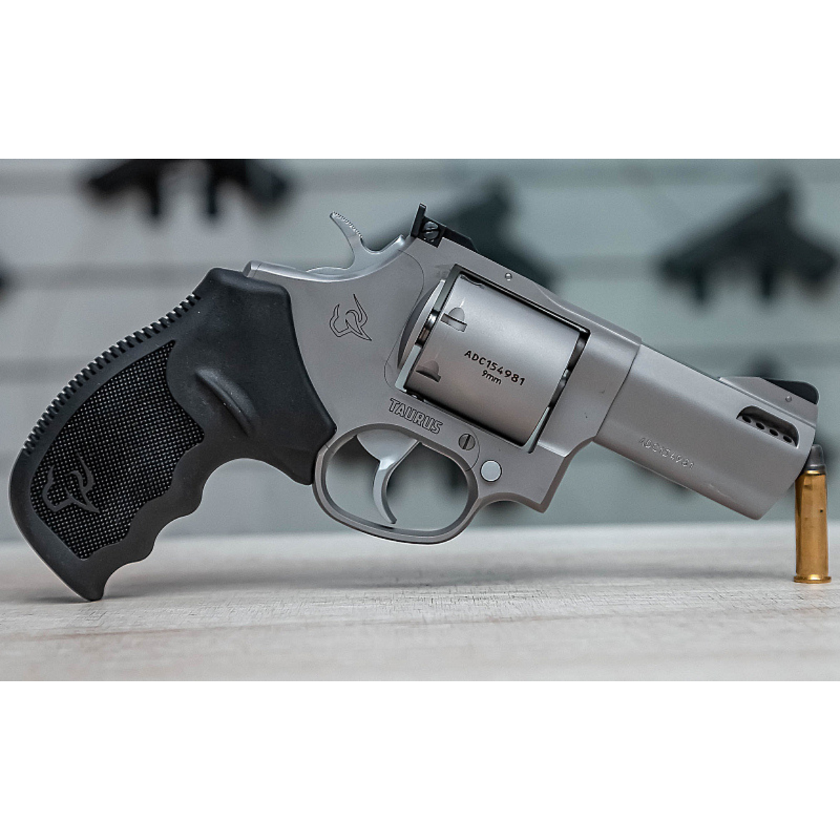 Revólver Taurus RT 692 Tracker Cal .357 e Cal 9mm - Imagem 7