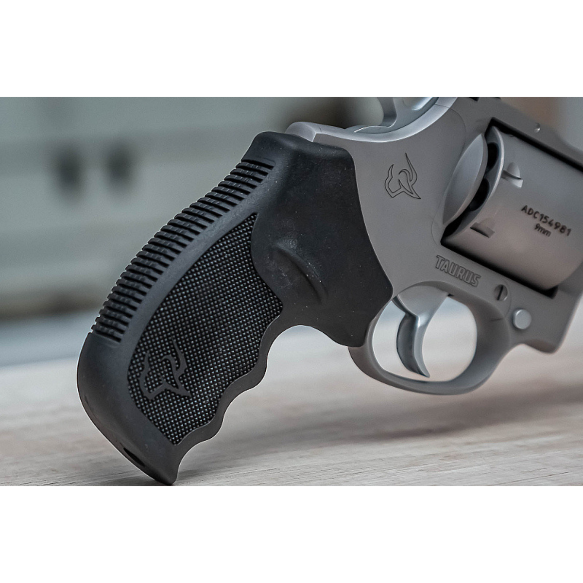 Revólver Taurus RT 692 Tracker Cal .357 e Cal 9mm - Imagem 4